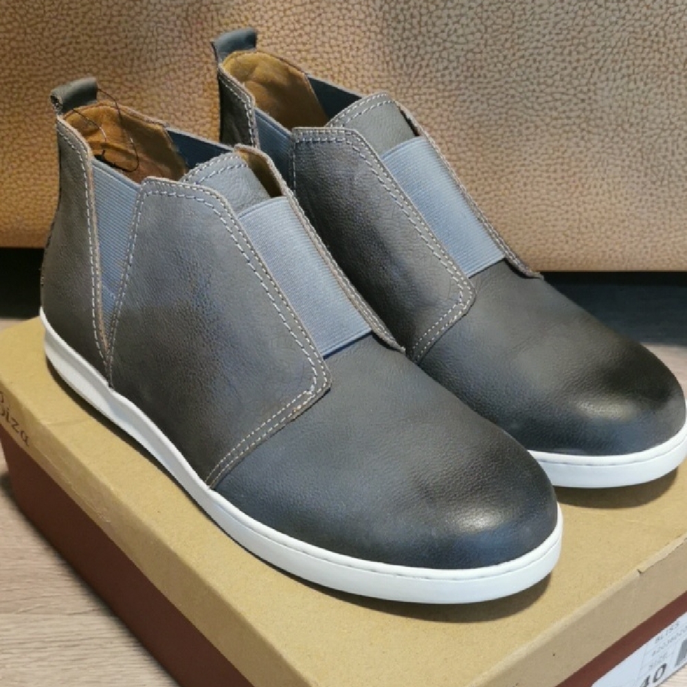 Biza Gray Chukka Boots for Women